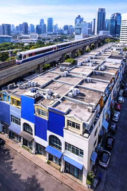 Skywalk อุดมสุข 800ม. 520ตร.ม. ใหญ่มาก 8นอน BTSปุณณวิถี 600ม. บน Skywalk อุดมสุข 800ม. 520ตร.ม. ใหญ่มาก 8นอน BTSปุณณวิถี 600ม. บน