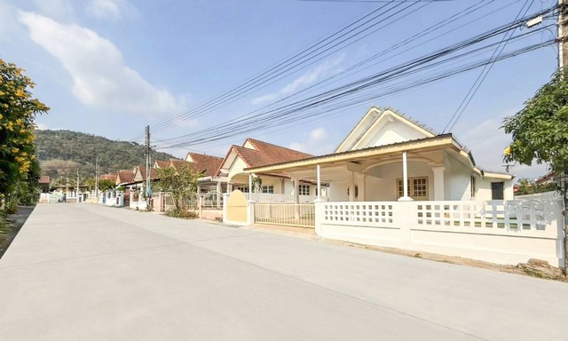 หมู่บ้านเติมทรัพย์ ใกล้โรบินสันบ้านฉาง ผ่อนเพียงเดือนละ 8000 บาท หมู่บ้านเติมทรัพย์ ใกล้โรบินสันบ้านฉาง ผ่อนเพียงเดือนละ 8000 บาท