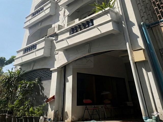 ให้เช่าโฮมออฟฟิศ 4 ชั้น ซอยสวนพลู (สาธร 3) ใกล้ MRT ลุมพินี ให้เช่าโฮมออฟฟิศ 4 ชั้น ซอยสวนพลู (สาธร 3) ใกล้ MRT ลุมพินี