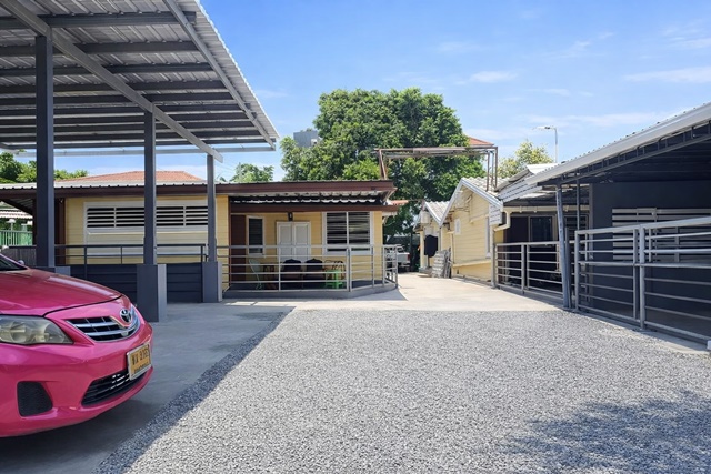 กรุงเทพกรีฑา 1-9 ตลาดหัวหมาก 400ม. บ้านเดี่ยวหลังมุม 2นอน 100ตร.ม กรุงเทพกรีฑา 1-9 ตลาดหัวหมาก 400ม. บ้านเดี่ยวหลังมุม 2นอน 100ตร.ม