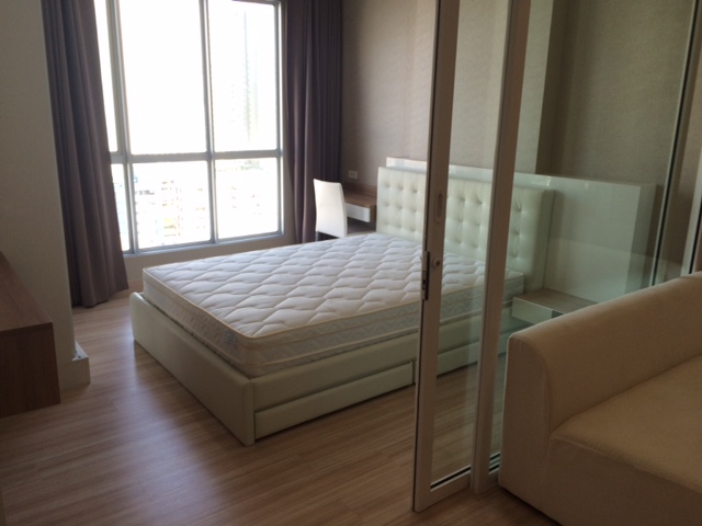 ���-�����Ҥ͹���� The Hotel Service Condo �����ҧ Central �ѵ�Ҹ�����
