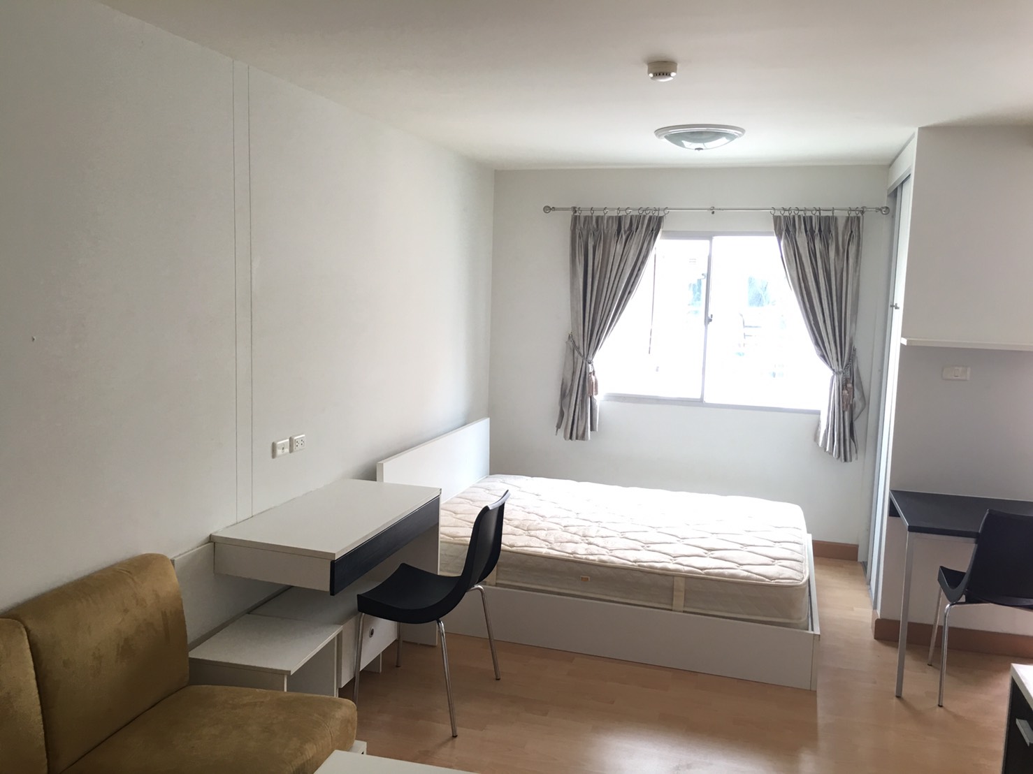 +++ให้เช่า Smart Condo พระราม2 สตูดิโอ 24.5ตรม. ตึก H ชั้น 6 เพียง 5,000 ฿ เฟอร์ครบ +ทีวี+ตู้เย็น+ไมโครเวฟ+เครื่องทำน้ำอุ่น พร้อมอยู่ทันที T.097-2467151,082-6414199 Line id 0826414199 สัญญา1 ปี มี Fit +++ให้เช่า Smart Condo พระราม2 สตูดิโอ 24.5ตรม. ตึก H ชั้น 6 เพียง 5,000 ฿ เฟอร์ครบ +ทีวี+ตู้เย็น+ไมโครเวฟ+เครื่องทำน้ำอุ่น พร้อมอยู่ทันที T.097-2467151,082-6414199 Line id 0826414199 สัญญา1 ปี มี Fit