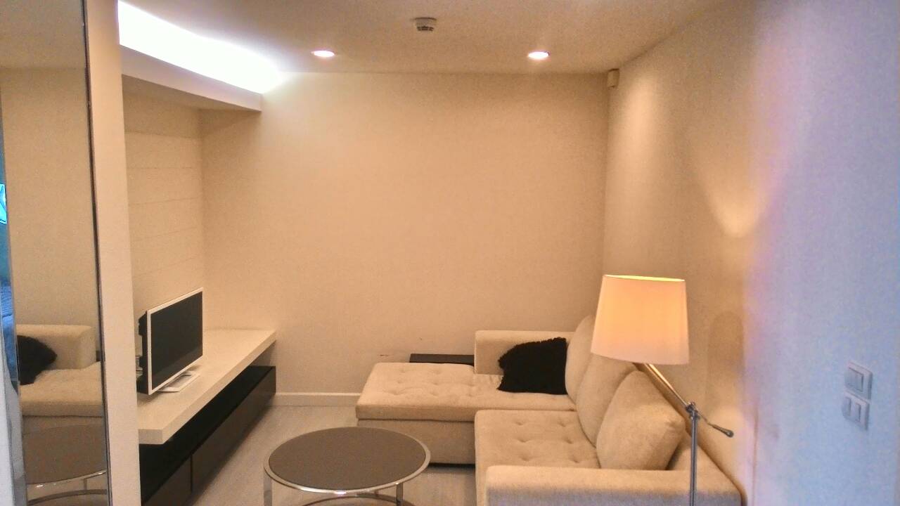 +++ให้เช่า The Bangkok สาทร-ตากสิน (The Bangkok Sathorn-Taksin)1 Bed 53 ตรม. วิวสระว่ายน้ำ ชั้น 4 มีเฟอร์ครบ ทีวี ตู้เย็น ไมโครเวฟ ติด BTS กรุงธนบุรี ราคา 20,000 บาท สัญญา1ปี เดินทางสะดวก ที่อยู่ - ( +++ให้เช่า The Bangkok สาทร-ตากสิน (The Bangkok Sathorn-Taksin)1 Bed 53 ตรม. วิวสระว่ายน้ำ ชั้น 4 มีเฟอร์ครบ ทีวี ตู้เย็น ไมโครเวฟ ติด BTS กรุงธนบุรี ราคา 20,000 บาท สัญญา1ปี เดินทางสะดวก ที่อยู่ - (