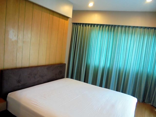 ��¤͹� Modern ������� ���� �͡���-�ͧ���� 84���. 2�͹ 1��� ��������쵡�觤ú��������� ��� BTS