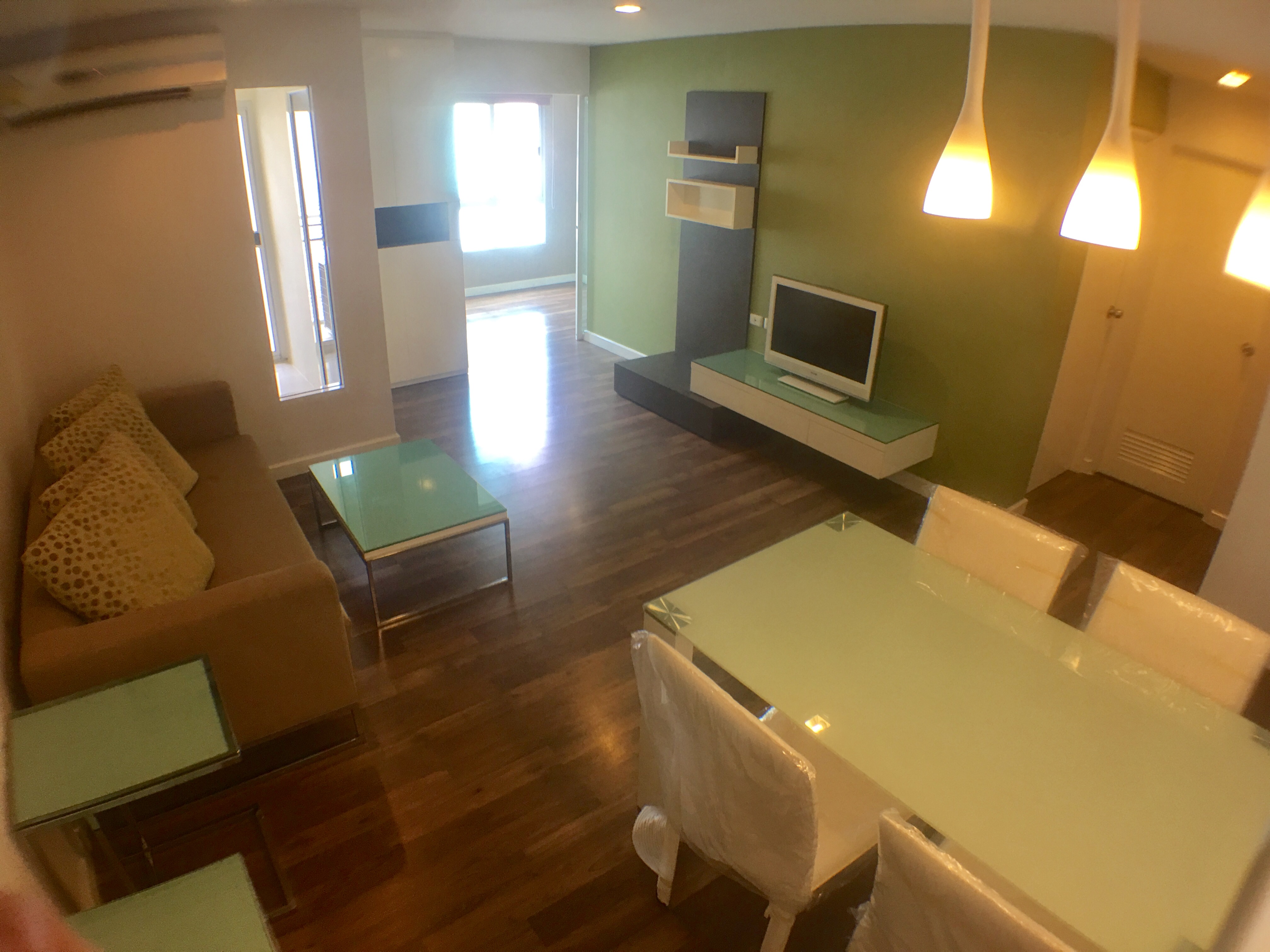 ��¤͹�The Room �آ���Է 79 ��Ҵ 58 ��.� ��� BTS ��͹�ت