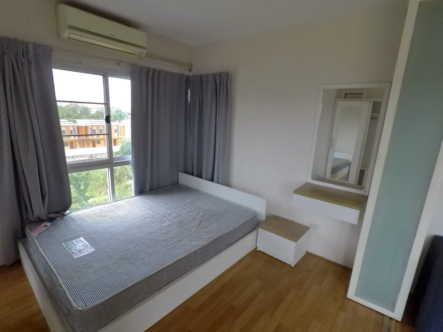 ขายพร้อมผู้เช่า U-Life Condo @ ABAC Bangna ราคาถูกกกกกกก.... ขายพร้อมผู้เช่า U-Life Condo @ ABAC Bangna ราคาถูกกกกกกก....