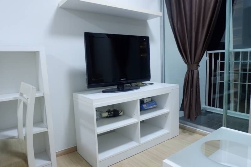 ��¶١ �͹� �� �໫ ��ȡ-�Ѫ�� ���Ŵ��ҡ ��ҧ�ҡ����˭� 50 ���� ��� MRT ������ 9 