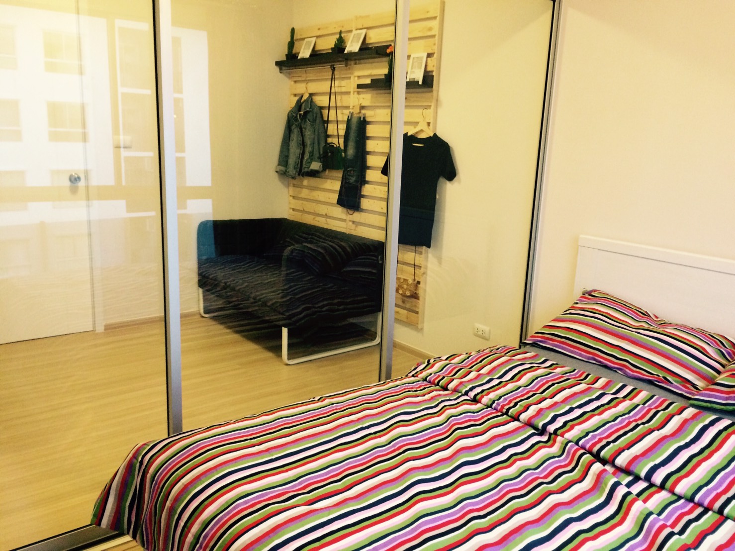 ������ ���� �͹� �ҧ�˭� (Plum condo Bang Yai) (��������ѹ��� 28 �.�. 2561 �Ѻ��ǹŴ��͹�á 30-50 %!!! ������������ú˹�觻� �Ѻ��ǹŴ�ա 30-50% ���͹���ú��!!!!!)