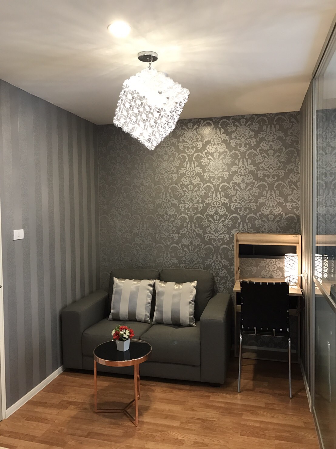 ������ �͹� ����Թ���� ������4 �Ѫ�����ɡ ������ԧ�  ��� MRT �ٹ���Ъ�����ԡԵ���  23.5 ���. ��� 5