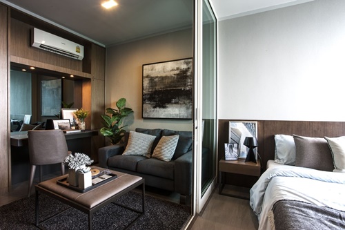 Brand new 1 bedroom condominium in the heart of Bangkok