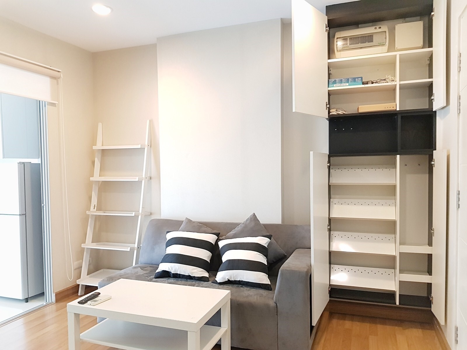 ��� �͹� CENTRIC �Ѫ��-�ط����� �Դ MRT �ط����� �ҤҴէ��