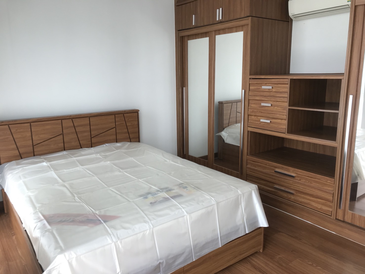 ��¤͹� ����� �Թ��ǹ� ����¸Թ 11 ��Ҵ 80 ���. 2 ��ͧ�͹ ��� 5 ��ͧ��� ���Ѻ�ҧ��ǹ���ö俿�� BTS ʶҹ������� 