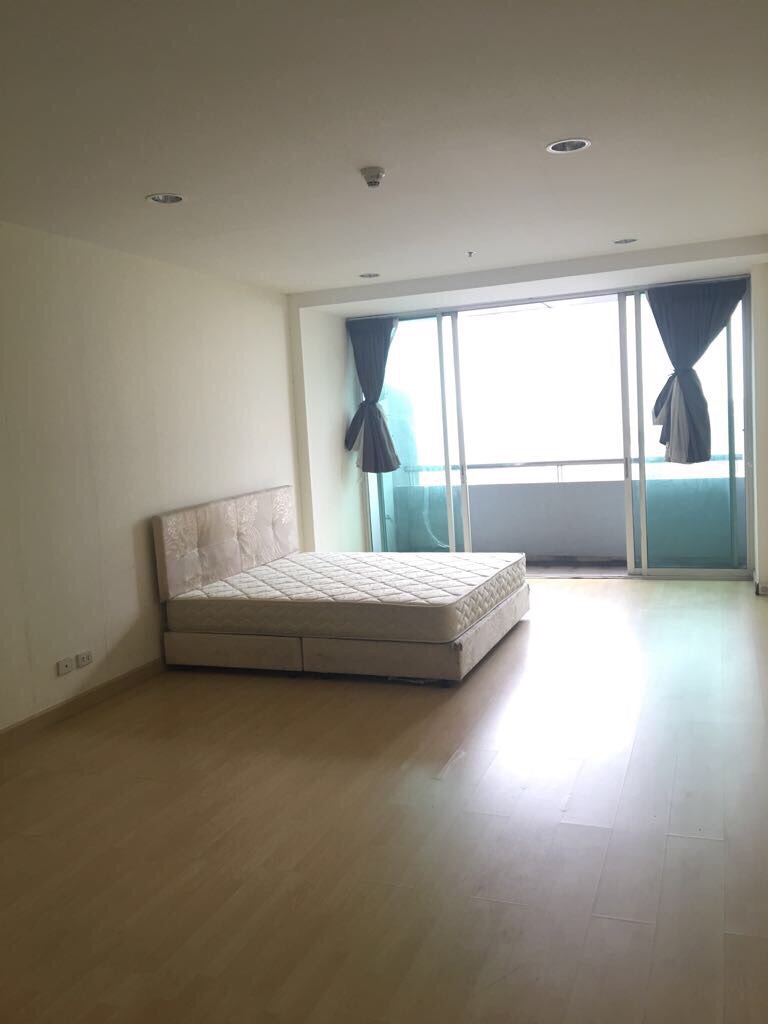 �����Ҥ͹� ��� �ŷ�Թ���-Ὺ����� ��еٹ�� ���ö俿���Ҫ��� ��ͧ 45��� ���23