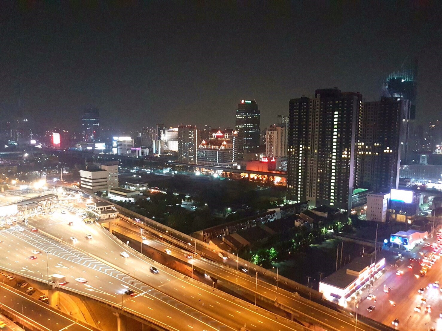 �����Ҥ͹� ���ҷ�� ��ʫ��鹫� ��ȡ ���ö俿����Թ������9 ��ͧ 30.18 ��.�. LOFT DUPLEX ���20