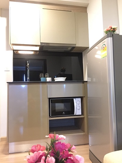 �����Ҥ͹� ���ŵԴö俿�� ʶҹ������ش