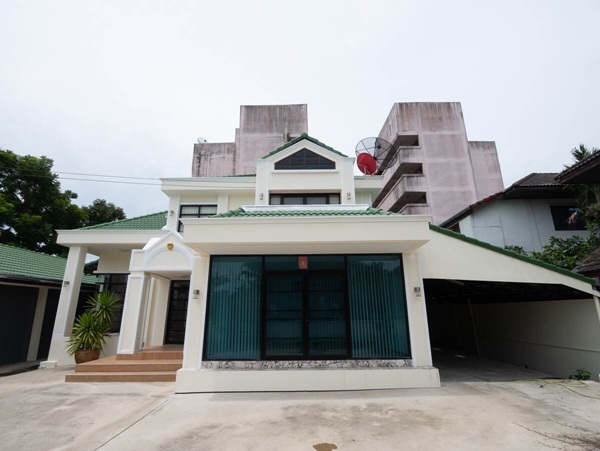 ��º�ҹ����� �����ҹ�Ѫ��������������෨ ��Ъ��ط�� 76 �ҤҶ١ 176 ���ҧ��