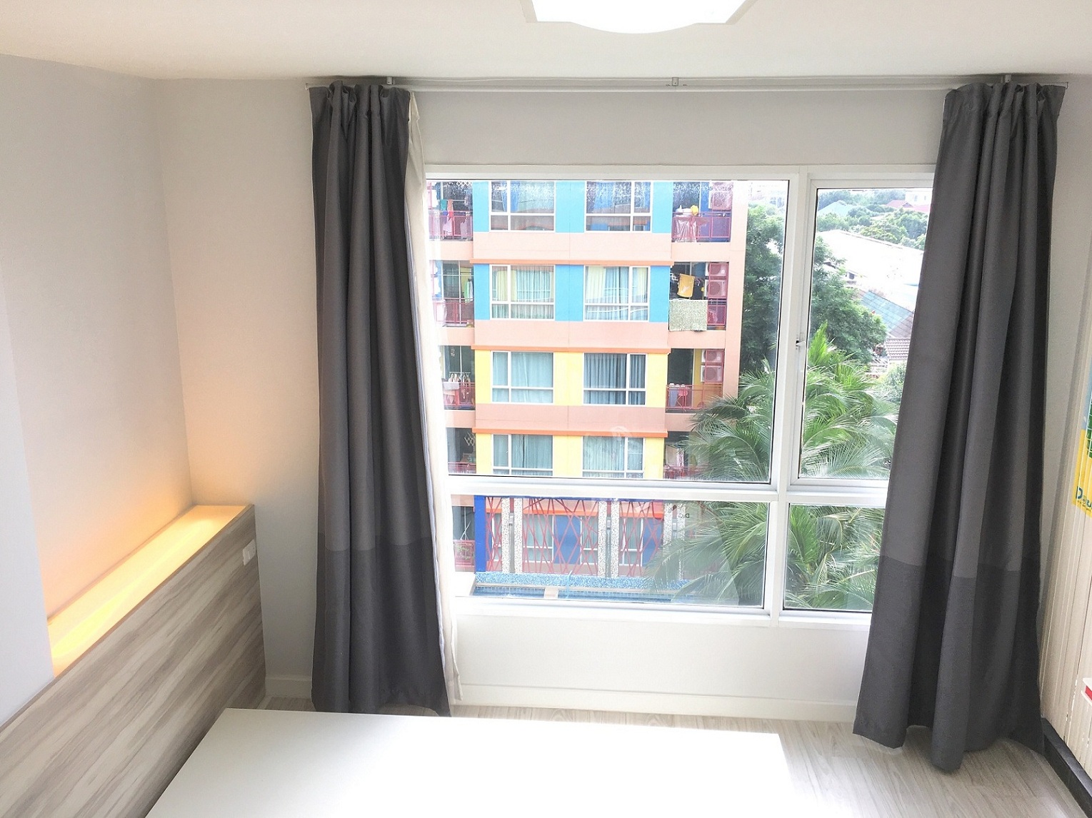 ��¤͹� C-Style ��� 20�Զع�(�Ѫ�� ��� 18) ��� MRT ���¢�ҧ 2��ͧ�͹ ��Ҵ 55.22 ��.�.(��ͧ������) ʹ㨵Դ��� 089-5252-461 �ѹ 