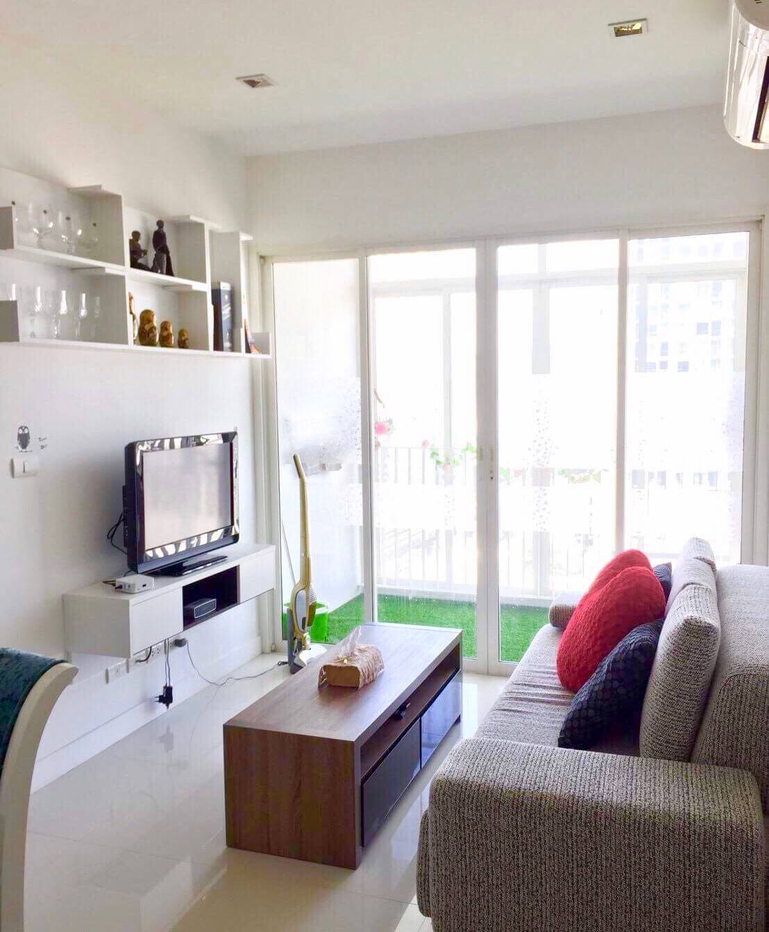 IDeo Verve Sukhumvit Condominium for Rent (BTS On-nut Station) 65 Sq. 2 Beds 12th Floor. 