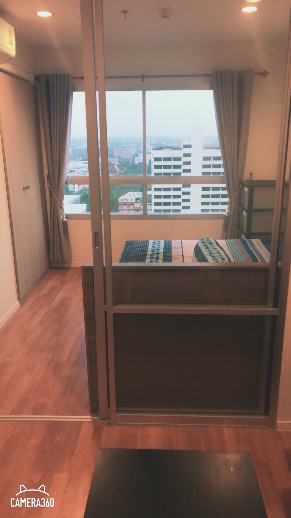 ขายคอนโดลุมพินี พาร์ค เพชรเกษม 98 ติดถนนเพชรเกษม ห้องริม แต่งครบ พร้อมอยู่ ราคาไม่แพง (TS811-026) ขายคอนโดลุมพินี พาร์ค เพชรเกษม 98 ติดถนนเพชรเกษม ห้องริม แต่งครบ พร้อมอยู่ ราคาไม่แพง (TS811-026)