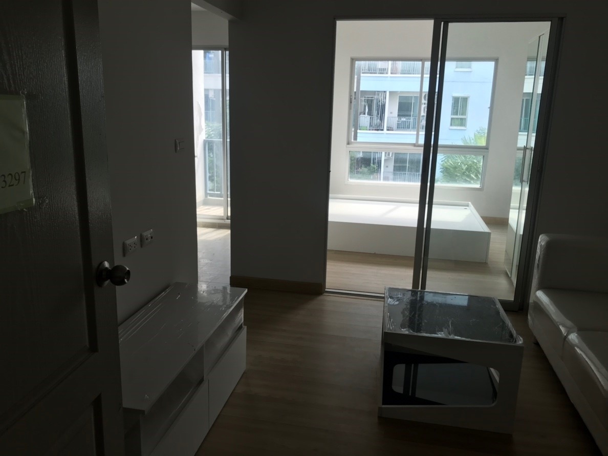 ��¤͹� 1 ��ͧ�͹ 28 ��.�. ��� �Է�� ���١�� ��ͧ 2 / THE KITH   (FS901-005)