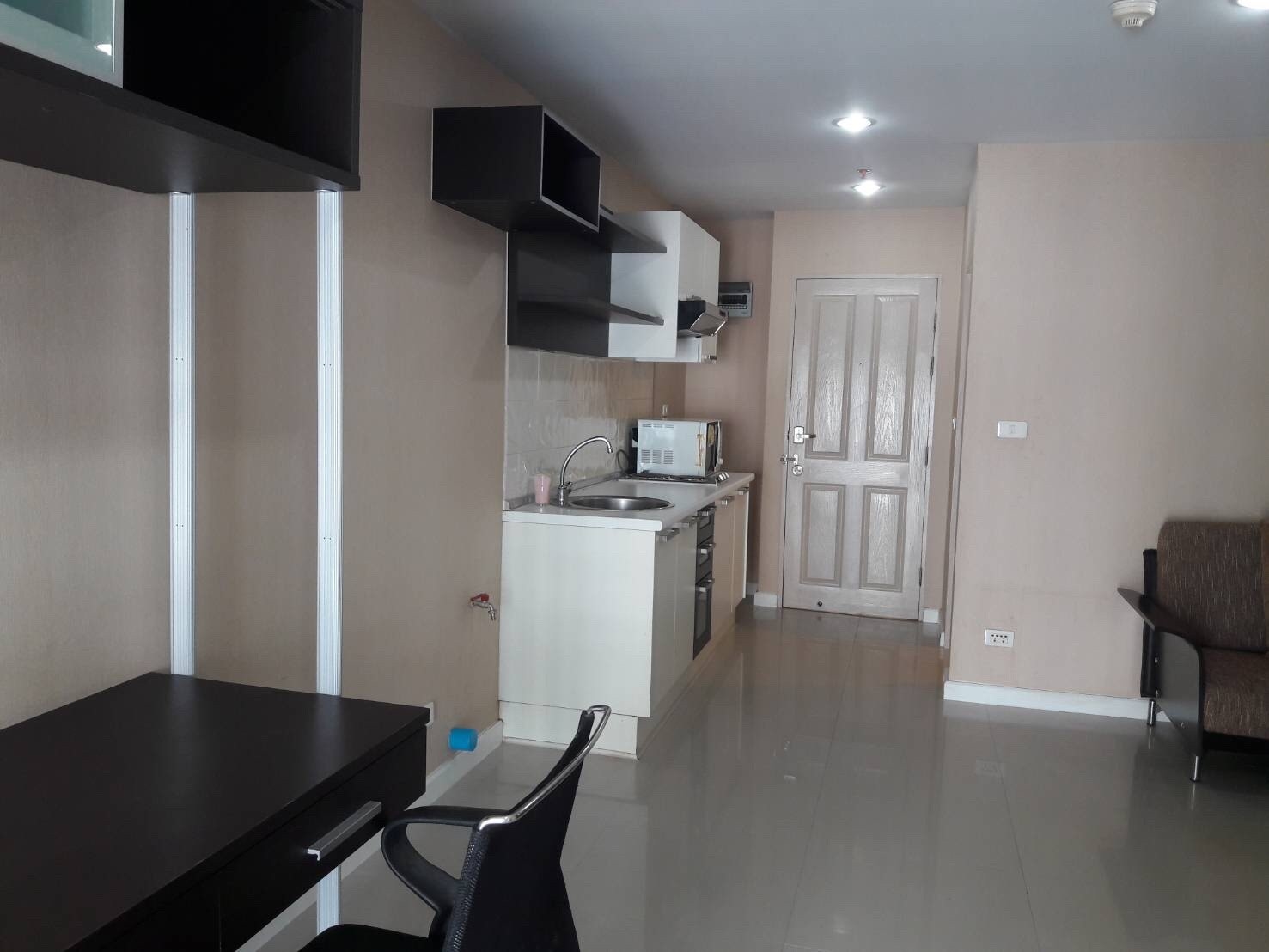 ��¤͹� 1 ��ͧ�͹ 43 ��.�. Metro Park �ҷ� �� 2 ��� BTS �زҡ�� (FS901-050)