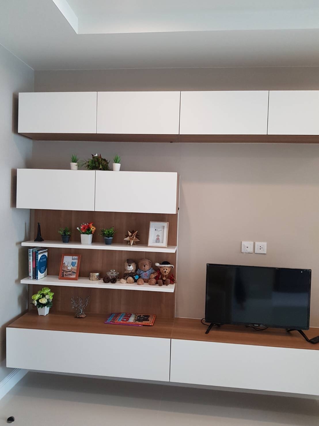 ������ 1 ��ͧ�͹  35 ��.�. ��� �������� ���ç �Թ����હ�� �Դ BTS ���ç ��������ͧ��俿�Ҥú ������������ (R903-001)