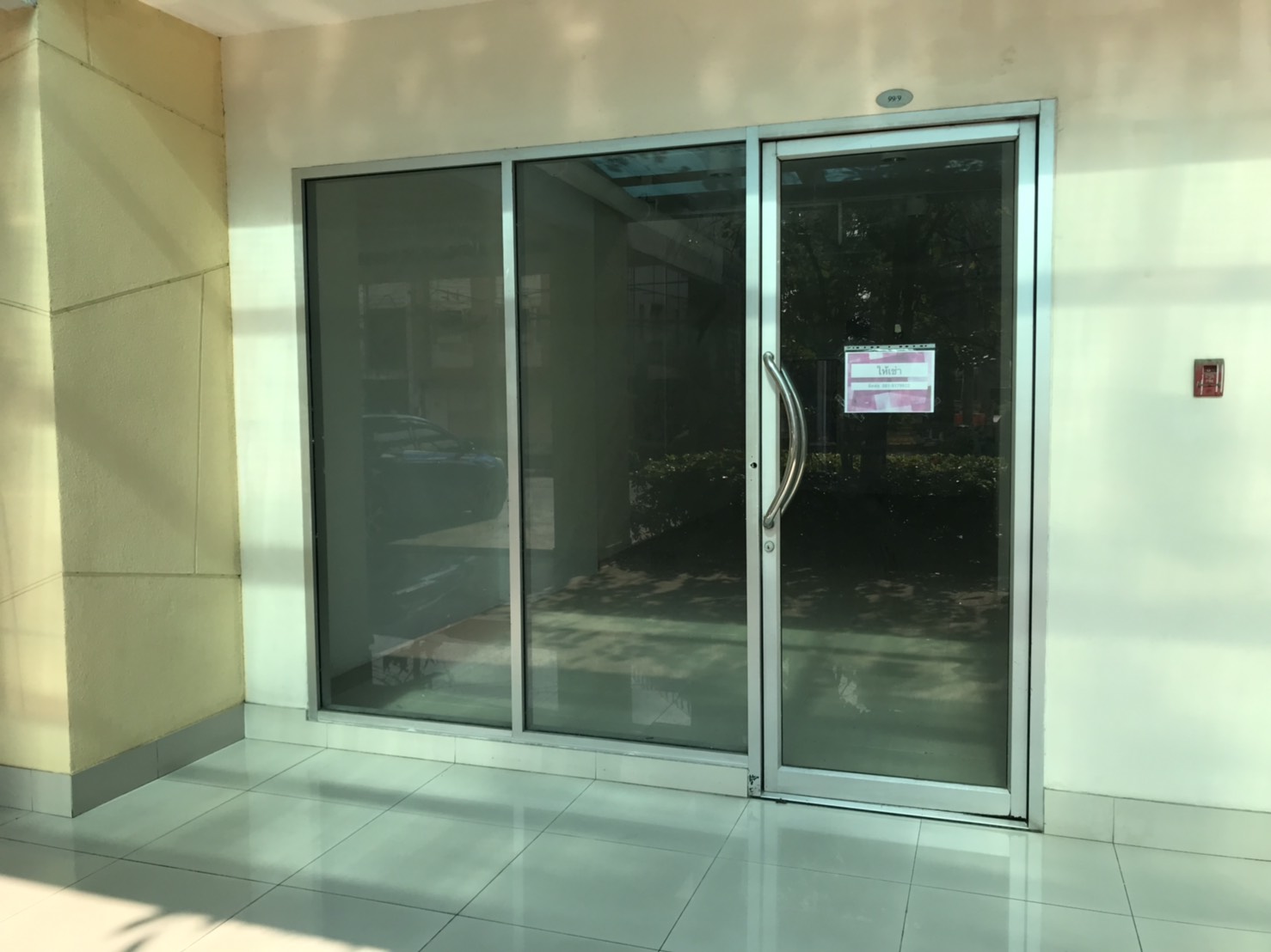 ����ö�Դ��áԨ ��� ��ҹ��� ��� BTS ��Ҵ���, �ҧ���� ������������Ҿ��