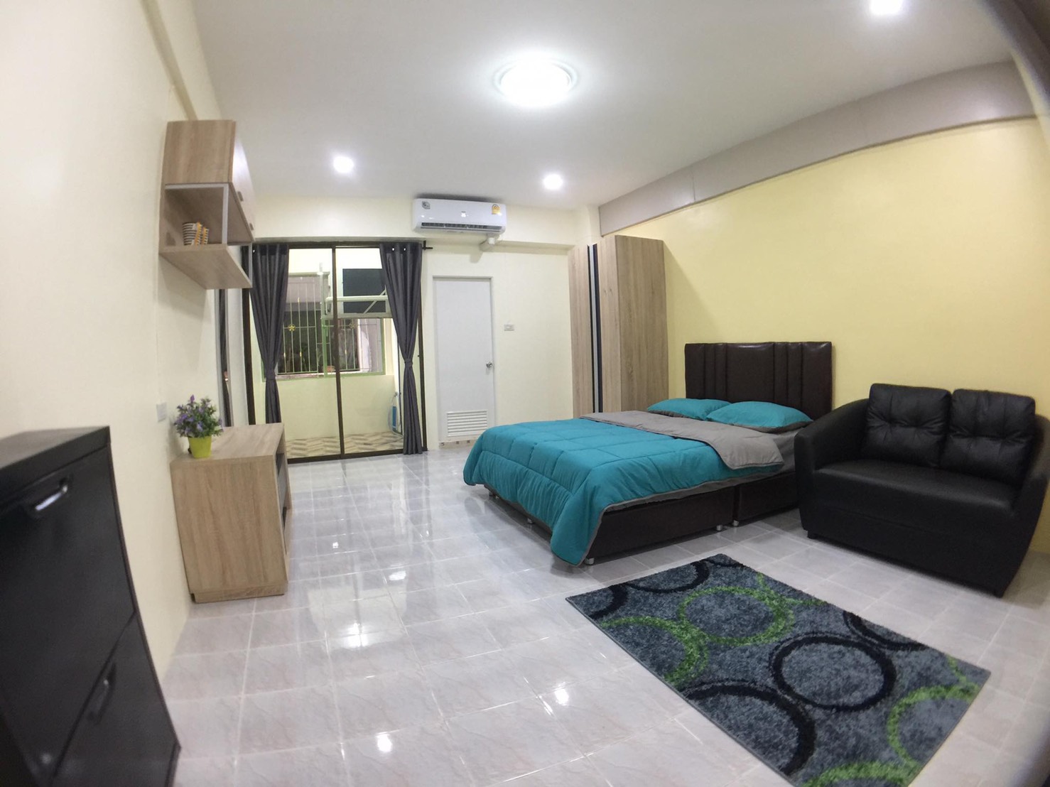 �����Ҥ͹� ��÷�Ѿ�� ������ �����  x 1 ��ͧ�͹  �ѹ����� ��� MRT �Թᾷ�� ���������