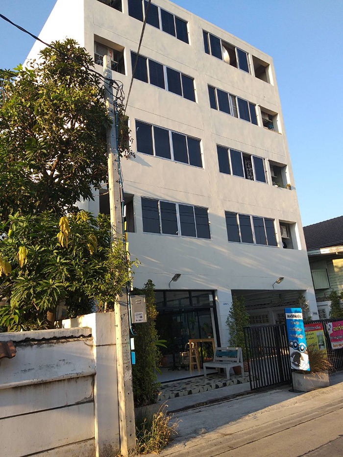 ขายอพาร์ทเม้นใหม่ 21ห้อง 76วา ถนนพหลโยธิน35 แยก3 ขายอพาร์ทเม้นใหม่ 21ห้อง 76วา ถนนพหลโยธิน35 แยก3