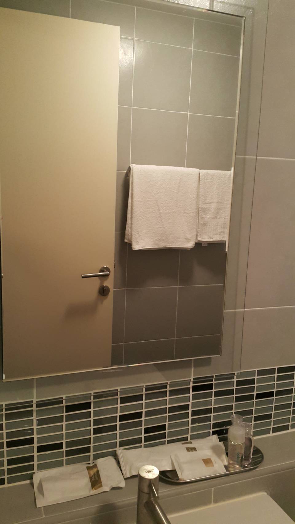 ��Ҵ� �͹� ��͹�ت-������9 ����������õ�72 ��ͧ 29.5 ��.�. ���2