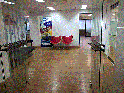 ӹѡҹͿ آԷ 19 Դ BTS Asoke ҹáԨ 鹷 120 .