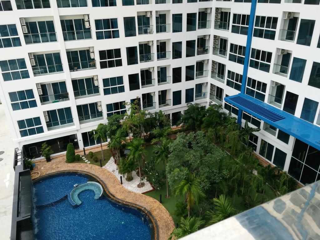 ��¤͹���ͧ studio  ��Ҵ 28.34 ��.�. ��ӷ��Ť͹������� �Ҵ�����¹ �ѷ�� �.�ź���