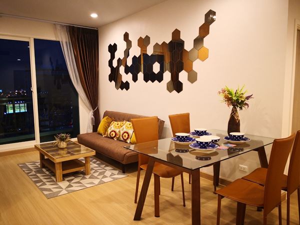 ������ �͹� ������� �ŷ� �Ѫ���-��Ҹ����-�ҷ� 2 ��ͧ�͹ 80 ���. ��� 18 ��ͧ��� ��Ǵ�ҹ�������Ҿ����-�ҧ������