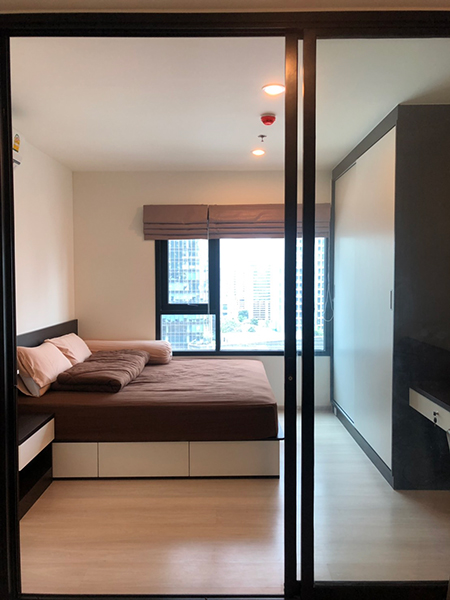 �����Ҥ͹� Life Asoke ��§ 0 ���èҡ MRT �Դ ARL ���觾����