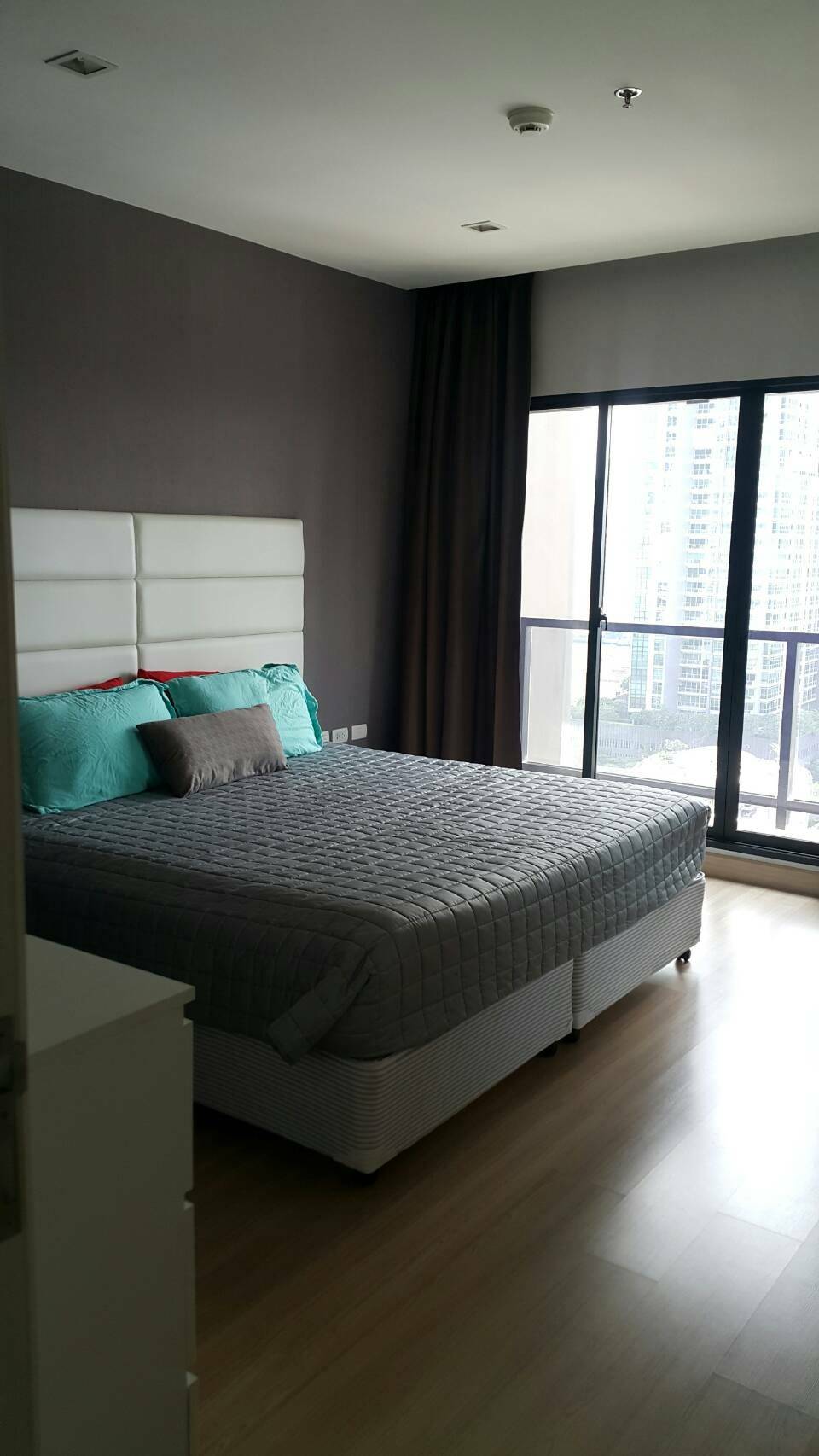 เช่าด่วน ! Urbano Absolute Sathorn-Taksin 1ห้องนอน/น้ำ พร้อมเข้าอยู่ เช่าด่วน ! Urbano Absolute Sathorn-Taksin 1ห้องนอน/น้ำ พร้อมเข้าอยู่