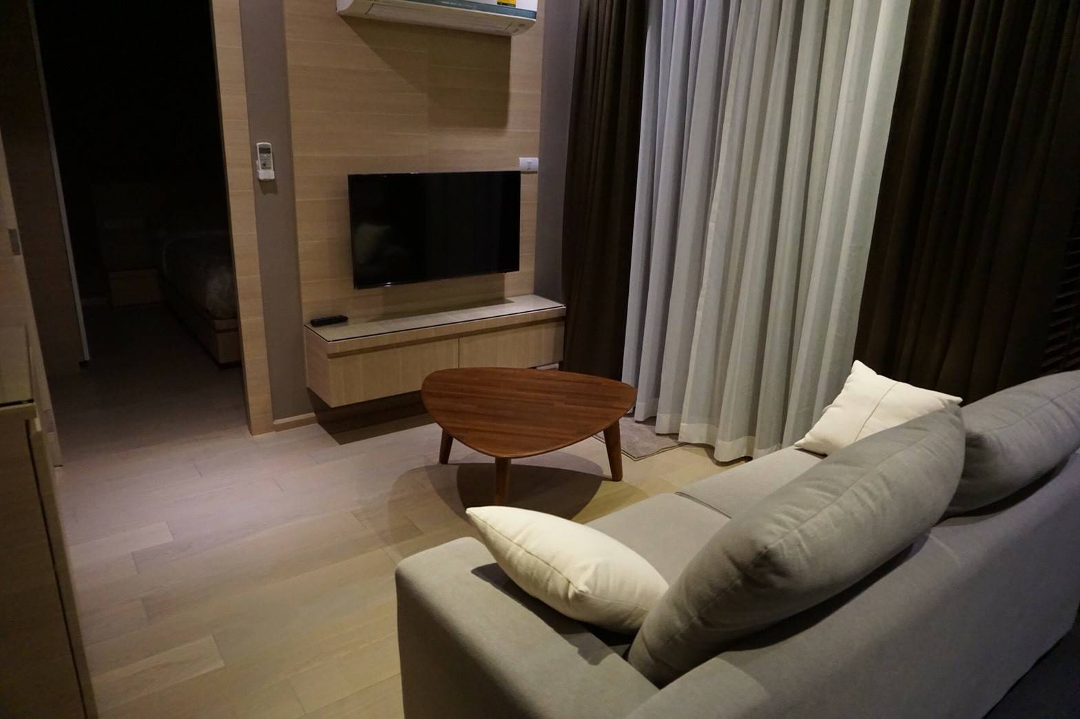 ให้เช่า Klass Silom 1ห้องนอน, 1ห้องน้ำ 33ตรม.ใกล้รถไฟฟ้า BTS ช่องนนทรี และ MRT สีลม ให้เช่า Klass Silom 1ห้องนอน, 1ห้องน้ำ 33ตรม.ใกล้รถไฟฟ้า BTS ช่องนนทรี และ MRT สีลม