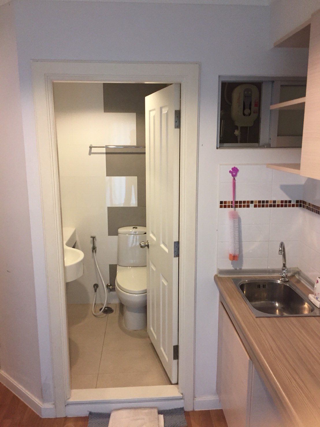 ����������Թ� ��� �Ѫ�¸Թ ���ö俿�� MRT����¸Թ ��ͧ 30 ��.�. 1�͹ ���10 �֡B