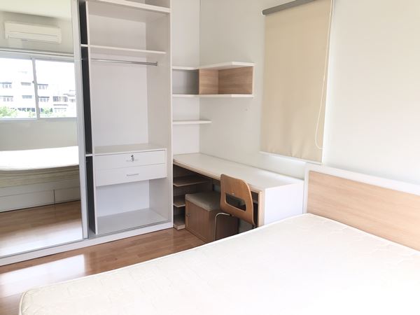 ขายด่วน My Condo (สาทร-ตากสิน) 1 ห้องนอน (35 ตร.ม) ราคา 2.55 ล้าน ขายด่วน My Condo (สาทร-ตากสิน) 1 ห้องนอน (35 ตร.ม) ราคา 2.55 ล้าน