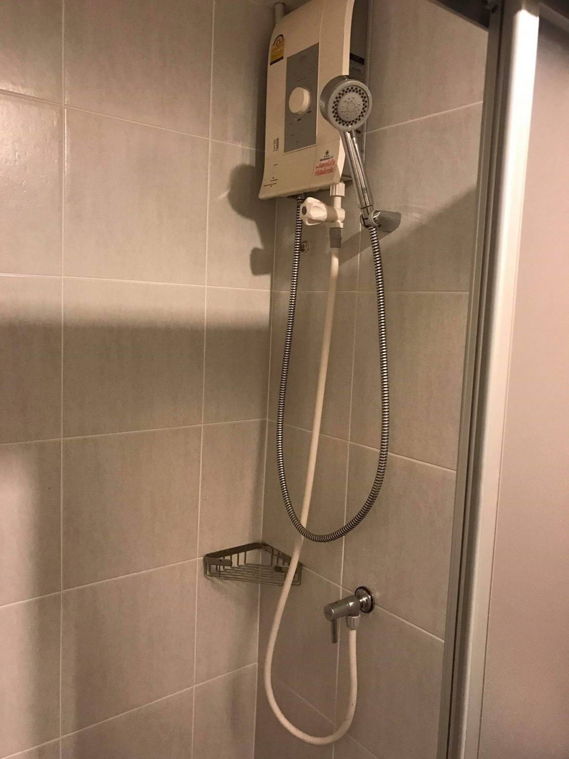 ����������Թ� ���� �Ե�� �ҧ�� �Դ����˭�ҧ�� ��ͧ�����鹷�� 27 ��.�. 1�͹ 1��� ���28 �֡B