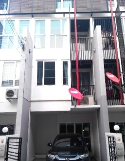 �����ҷ�ǹ������ ��ǹ���� ���Ѳ�� 3.5 ��鹶١�ҡ ��� ���Ѳ�� 24 ����·ͧ 27 ATTIC LITE ����繷������Ѳ��