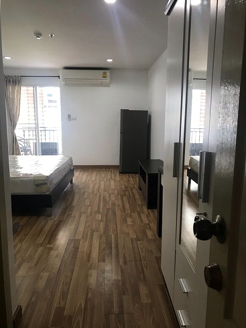 �����Ҥ͹����鹷���� 12 ����Ҵ����� 41 �¡��ǹ� ���ö俿����Թ�Ҵ����� ����ú 064-7452378