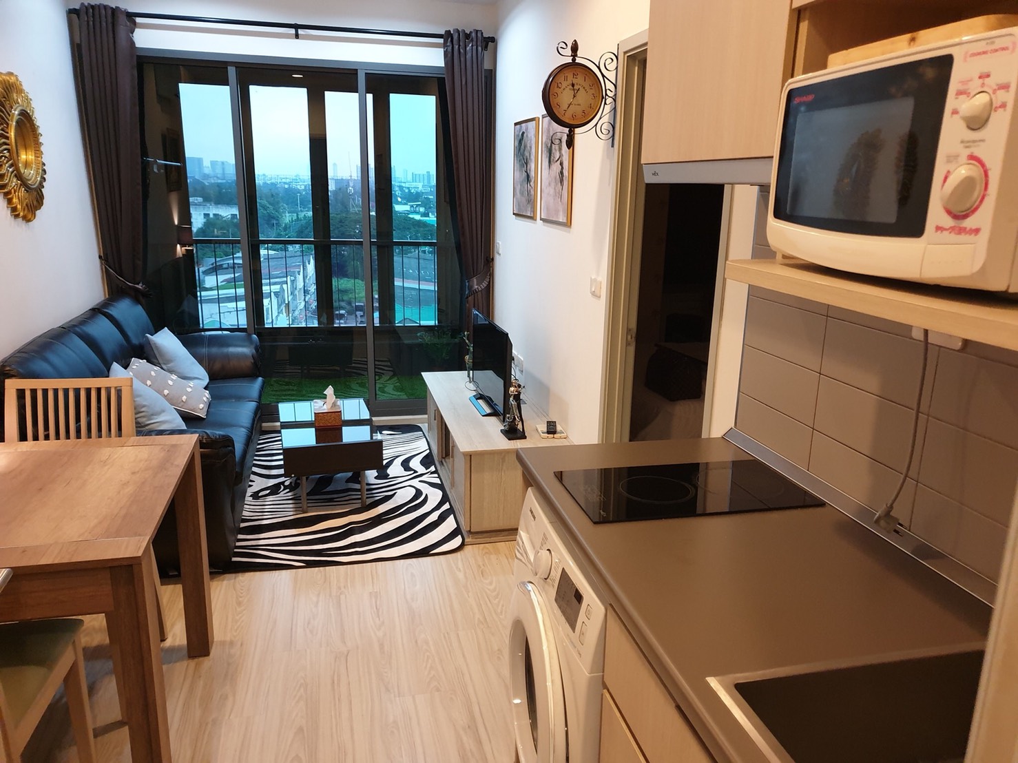 �������Ҥ͹� Ideo East Gate 35 ��.�. 1 �͹ 1 ��� ��� 8 