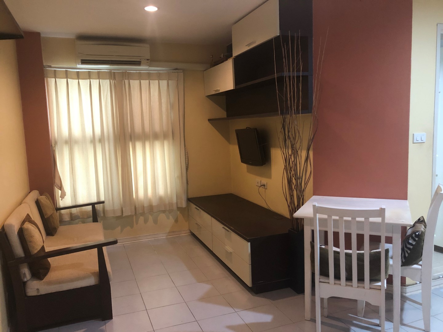 �����Ҥ͹���ҹ �͹���ͧ-��ѡ���-���Ѳ�� ��Ҵ 33 ��.�. (1 ��ͧ�͹)