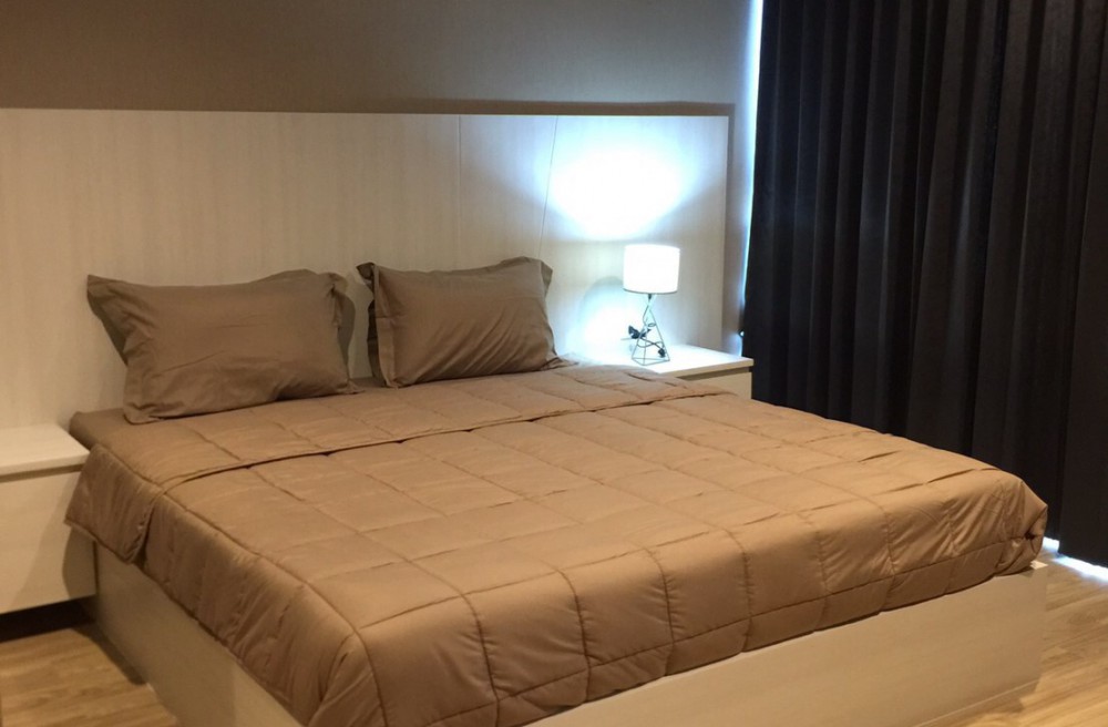 ขาย/เช่า คอนโดใหม่ 48 ตร.ม. ห้องใหญ่ เริ่มต้น 3.75 ล้านบาท วิวทะเลย่านใจกลางเมืองศรีราชา ขาย/เช่า คอนโดใหม่ 48 ตร.ม. ห้องใหญ่ เริ่มต้น 3.75 ล้านบาท วิวทะเลย่านใจกลางเมืองศรีราชา