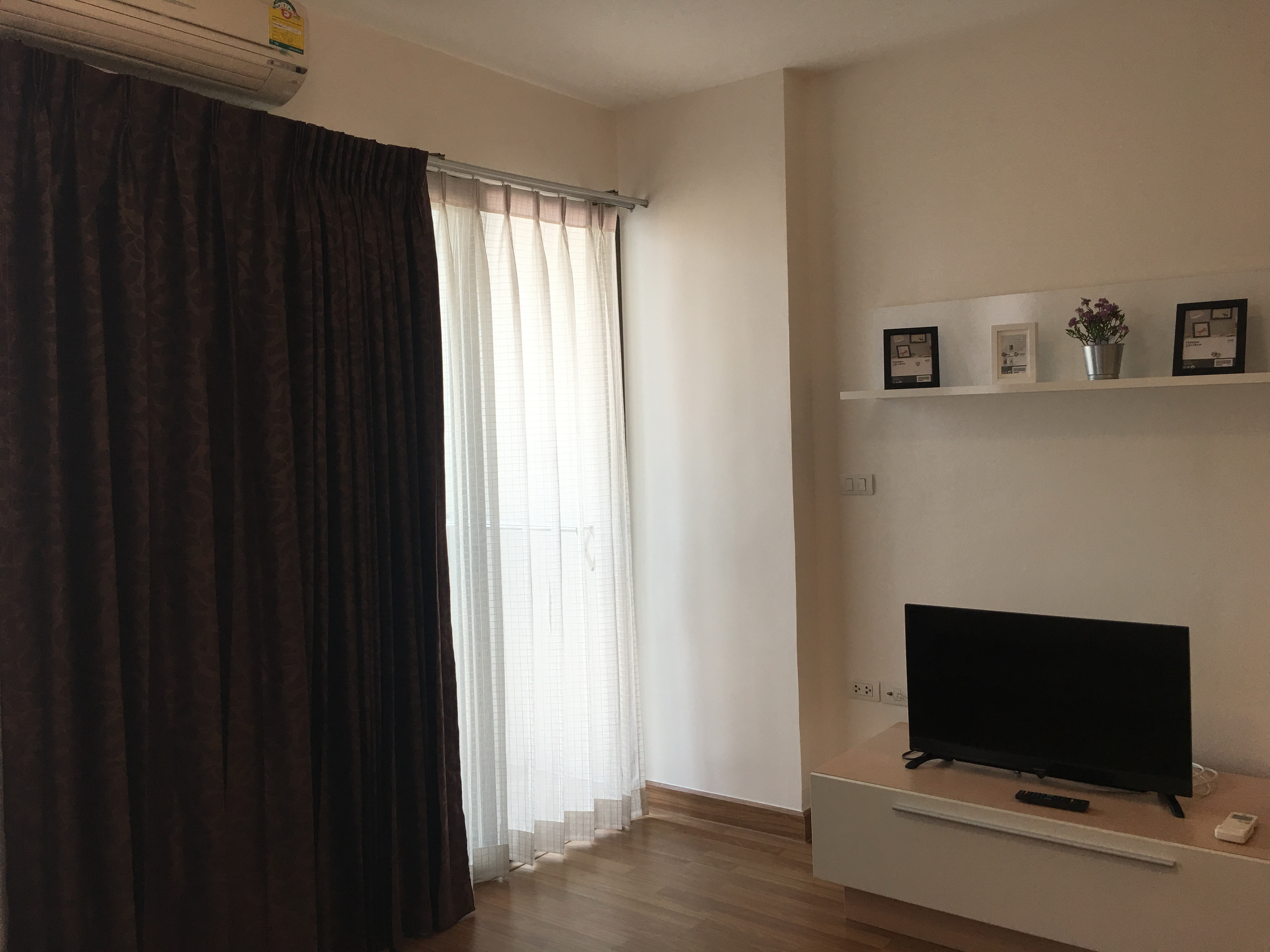 New Room for Rent THB 13,500/mt. : Condo Ideomix Sukhumvit103 Full- furnished (READY TO MOVE IN)