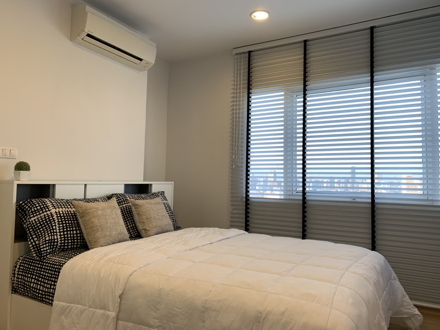 �����Ҥ͹� ầ��͡ ���ë͹ �Ѫ��-��Ҿ�� �ؤ��� ������ ������������Ҿ�� ��ا෾��ҹ��