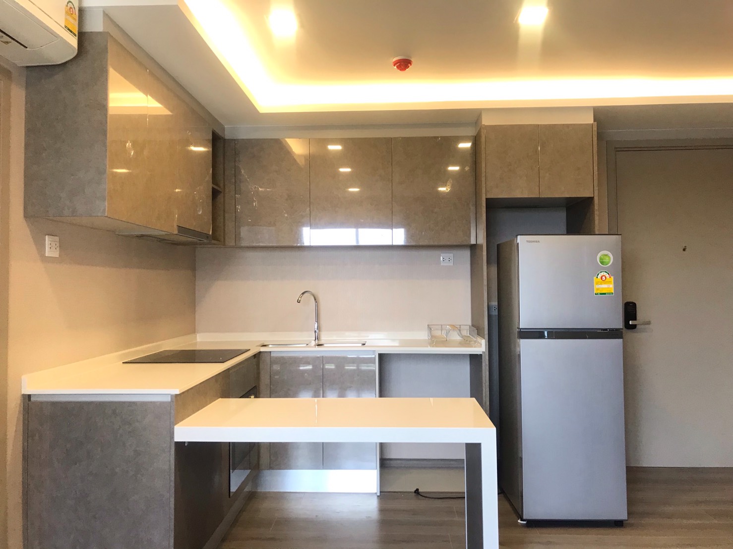 Politan Breeze คอนโดหรู ชั้น 8 ริมแม่น้ำเจ้าพระยา วิวสวย ทำเลดี Politan Breeze คอนโดหรู ชั้น 8 ริมแม่น้ำเจ้าพระยา วิวสวย ทำเลดี