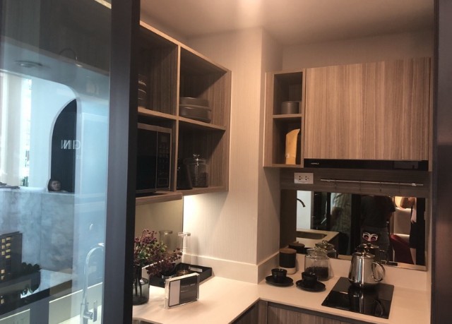 CM03515 ��´�ǹ� �͹� �� ���Ԩ�� �آ���Է 105 THE ORIGIN Sukhumvit 105 