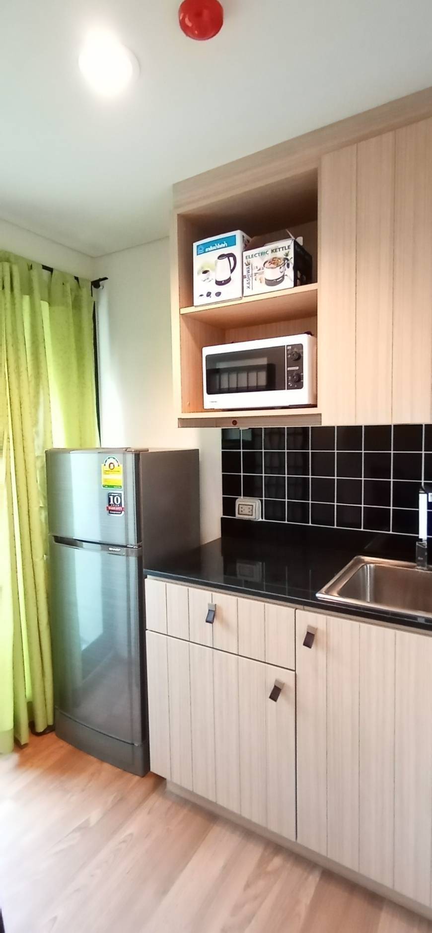 Unio Sukhumvit 72 near BTS bearing