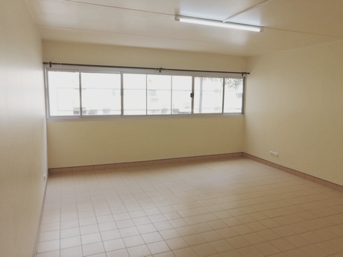 ��������ͧ�͹����ͧ�ͧ/��ͻ�����  2,400�/� ��ͧ���/��������� ��ͧ�������褹�á T0840709000